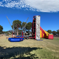 Spider Mountain (3 x Tramps + Slide)
